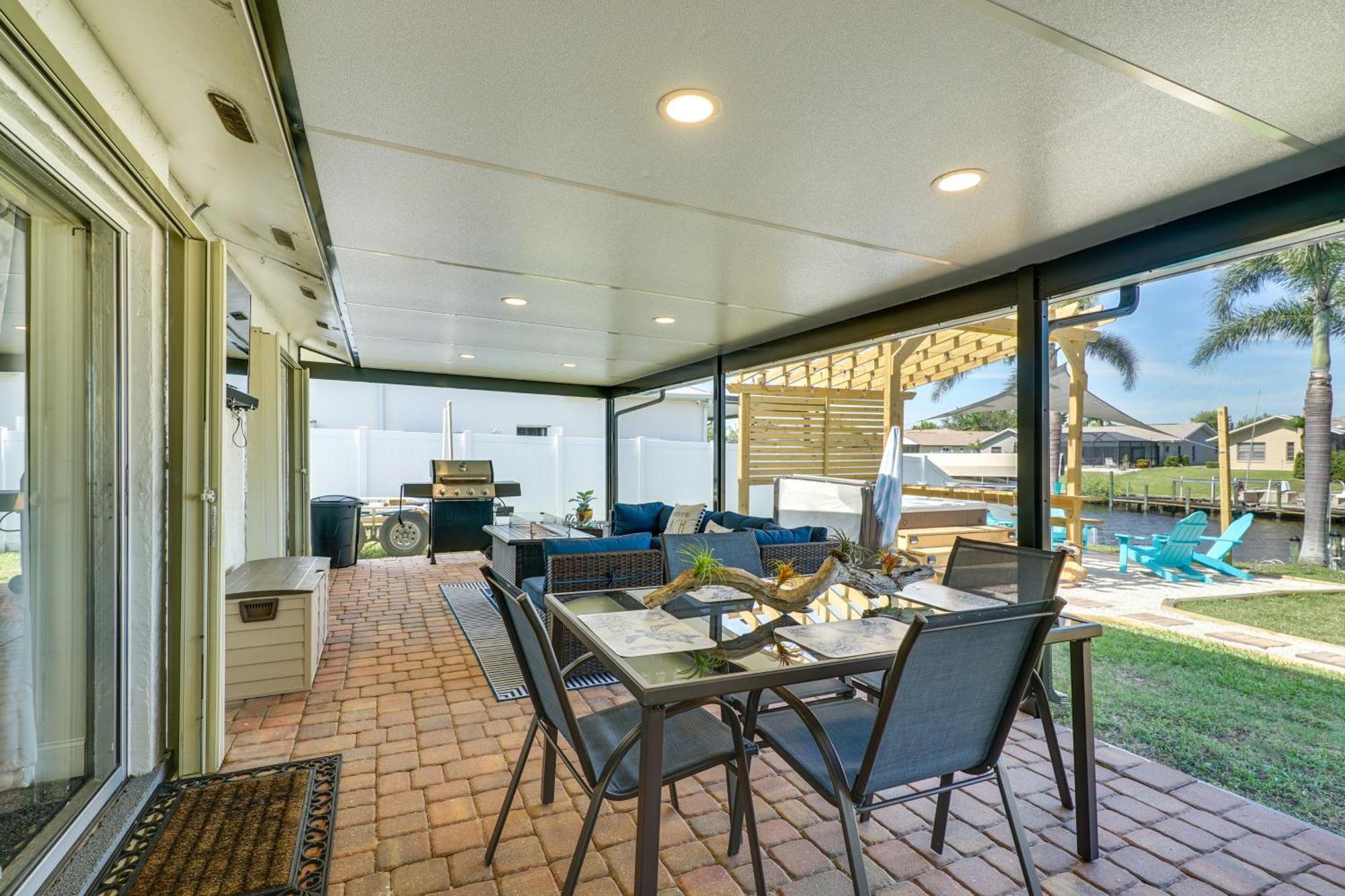 Remodeled Hot Tub And Pool! Cape Coral