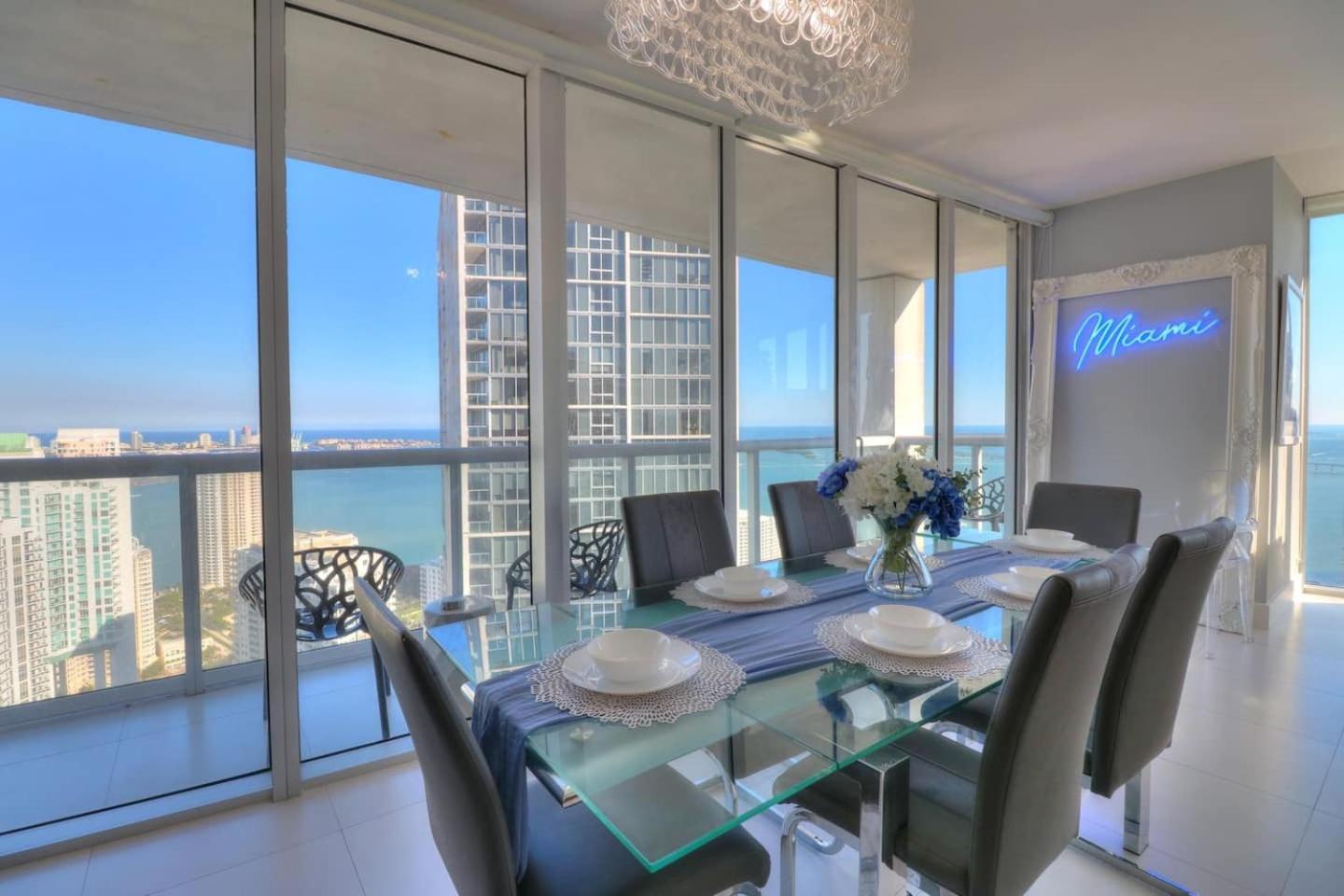 Water View 48th Floor - 2b2b - Free Parking -pool * Miami