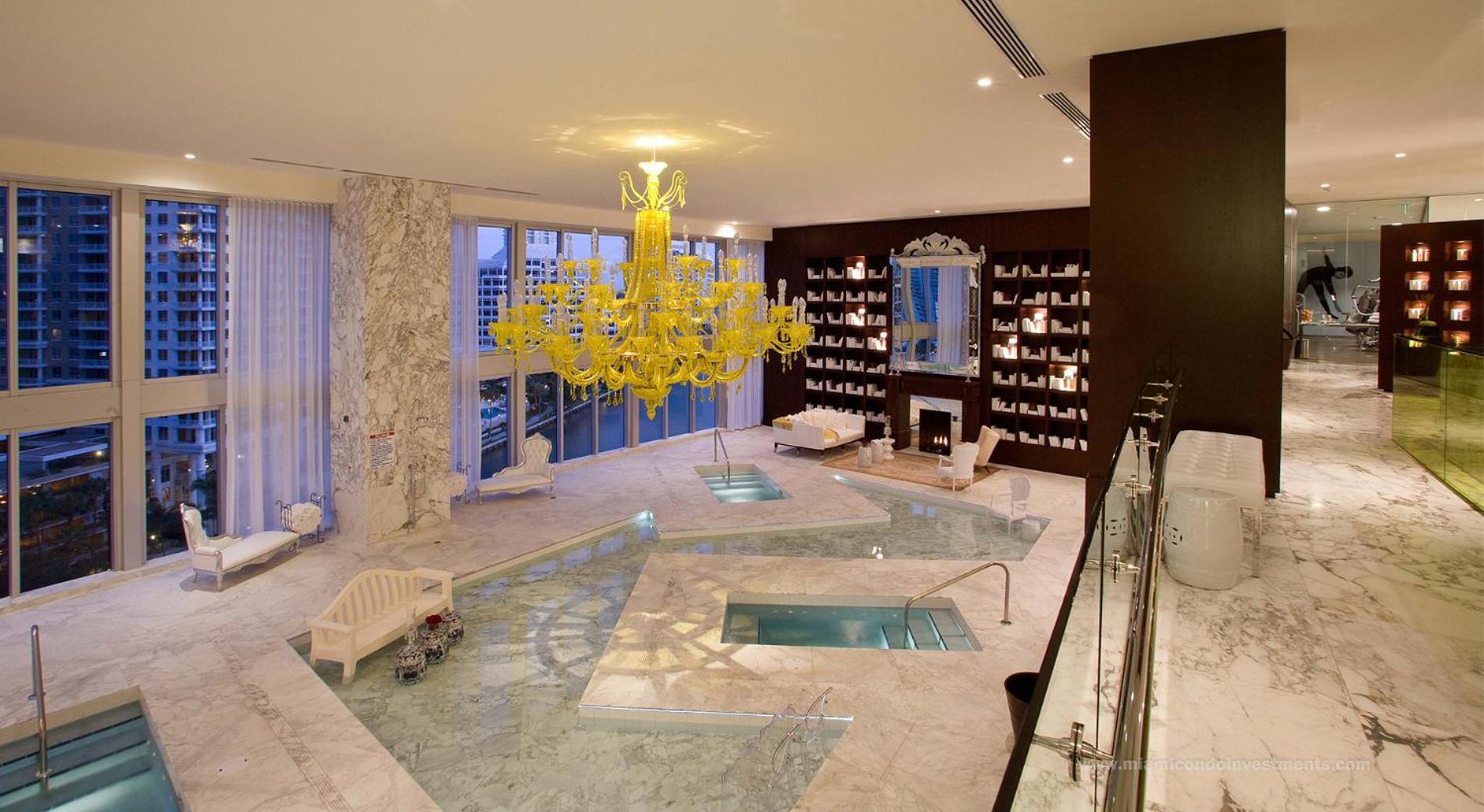 Water View 48th Floor - 2b2b - Free Parking -pool Miami