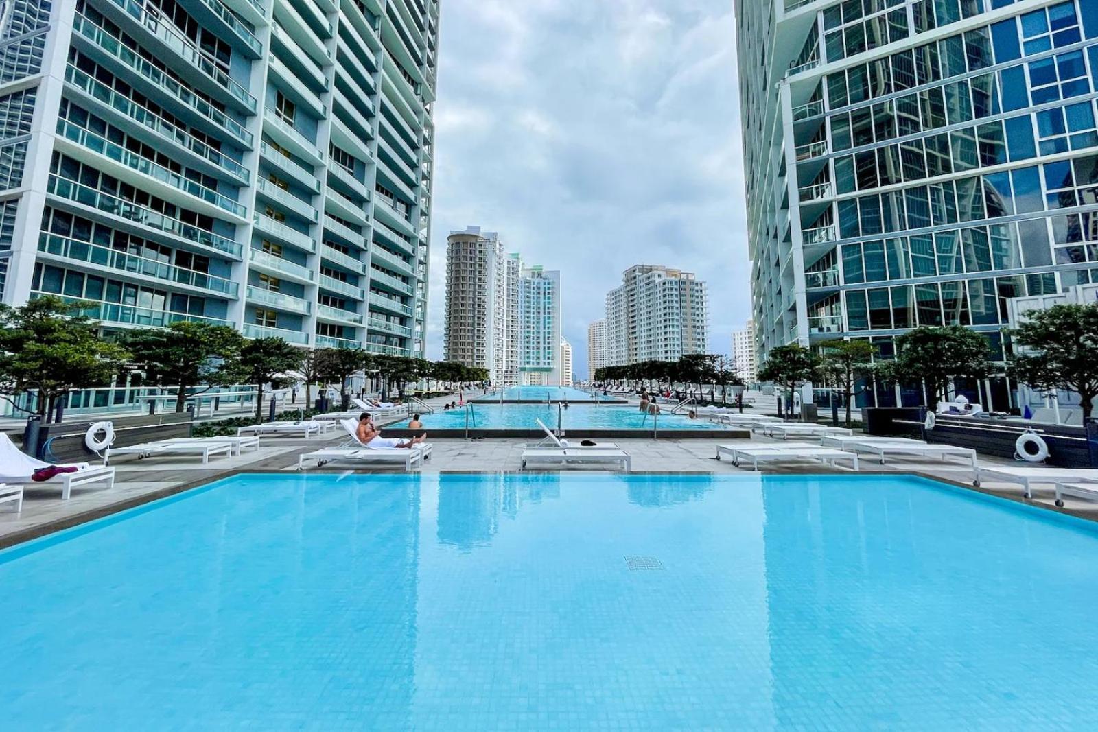 Water View 48th Floor - 2b2b - Free Parking -pool Holiday home