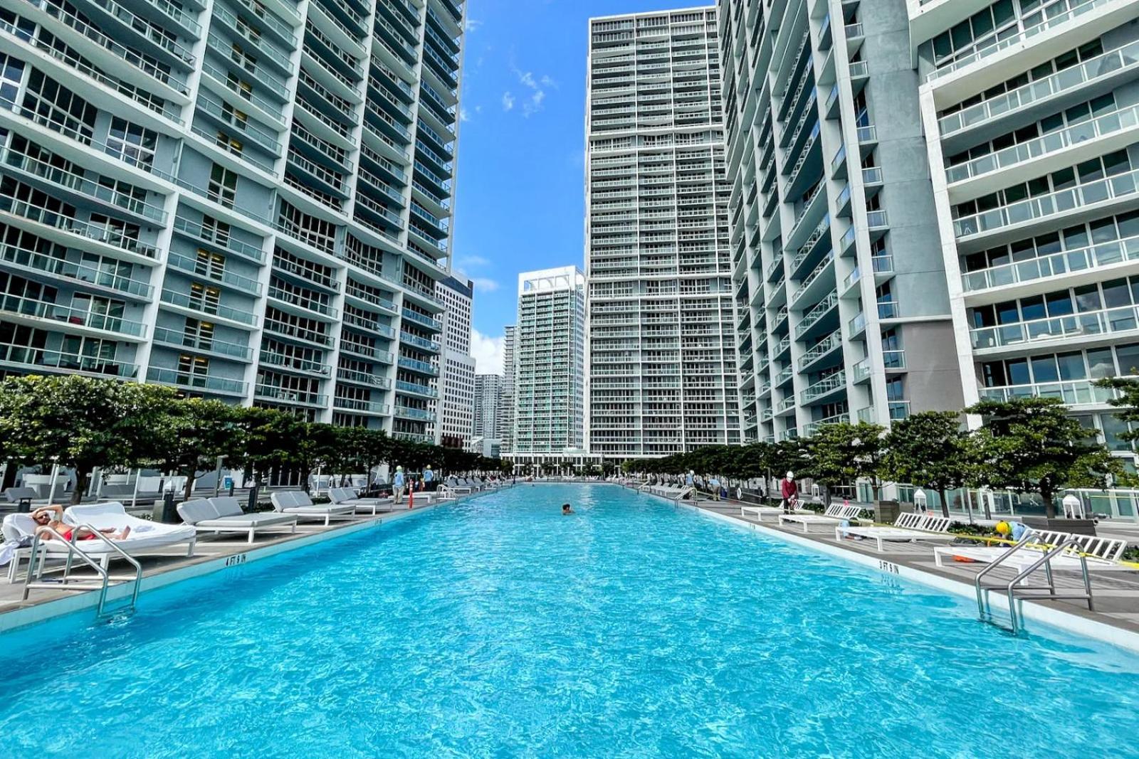 Holiday home Water View 48th Floor - 2b2b - Free Parking -pool *