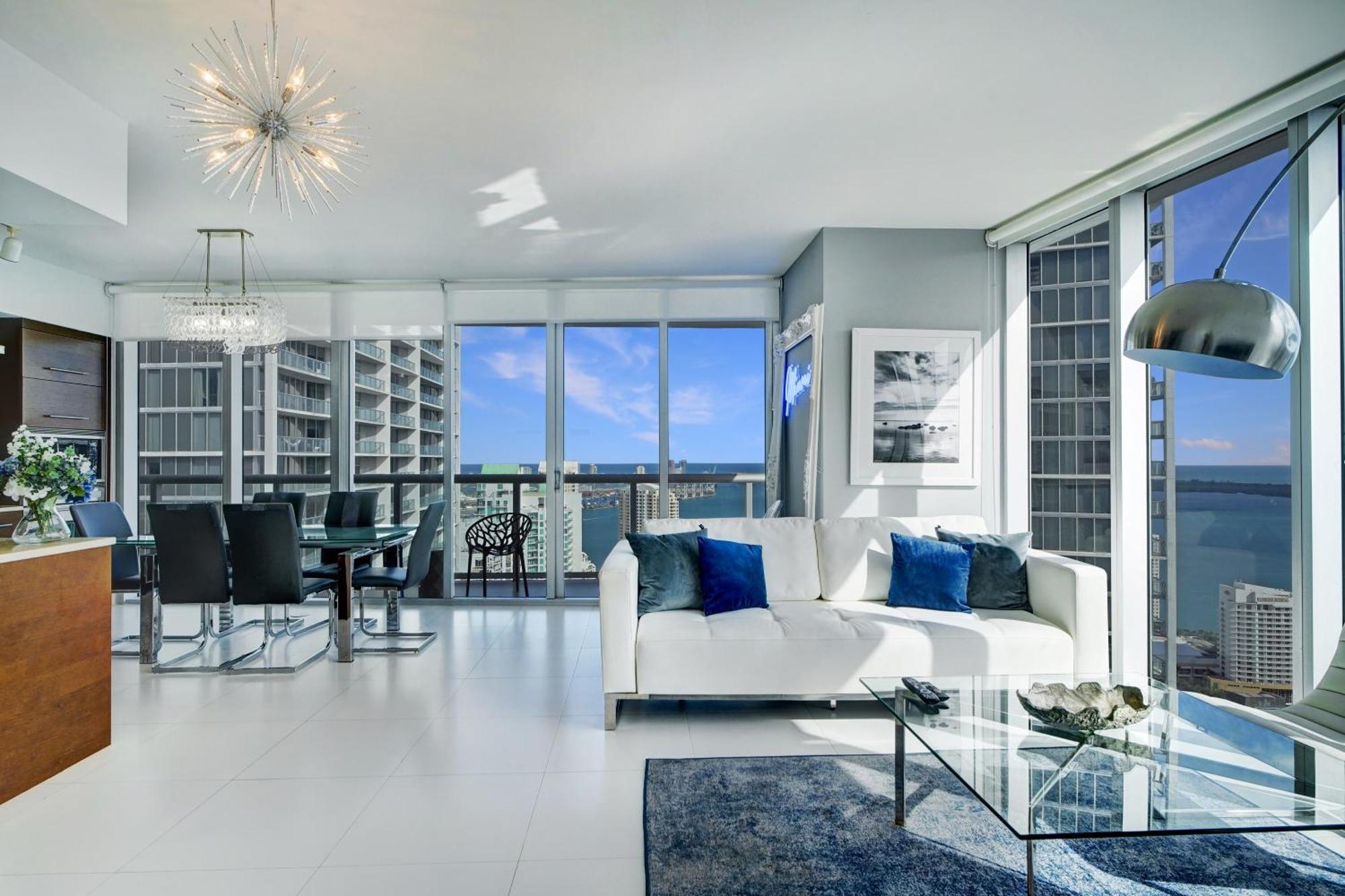 Water View 48th Floor - 2b2b - Free Parking -pool Holiday home *