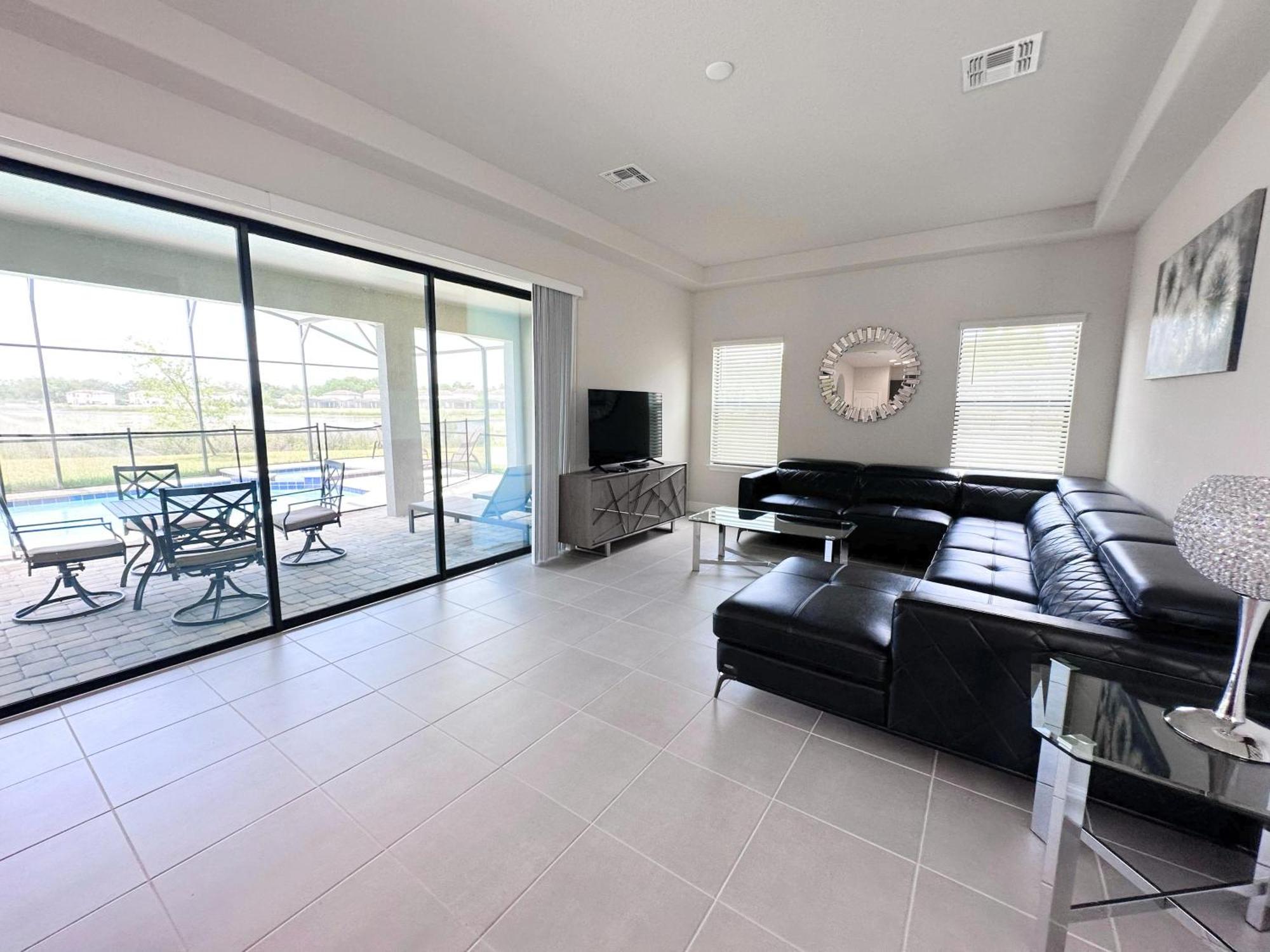 Holiday home 200kb - Balmoral