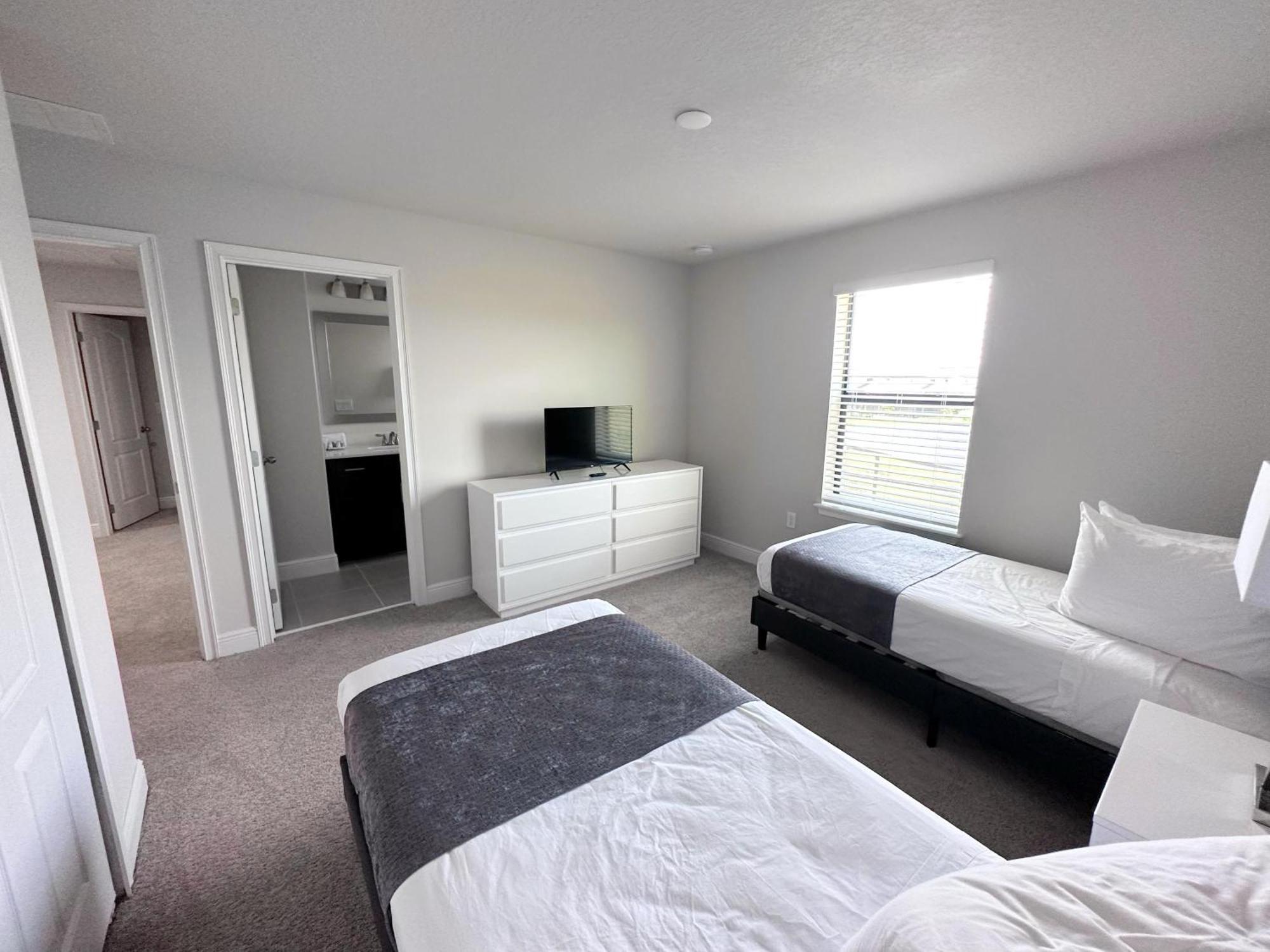 211mcv - Balmoral Holiday home *