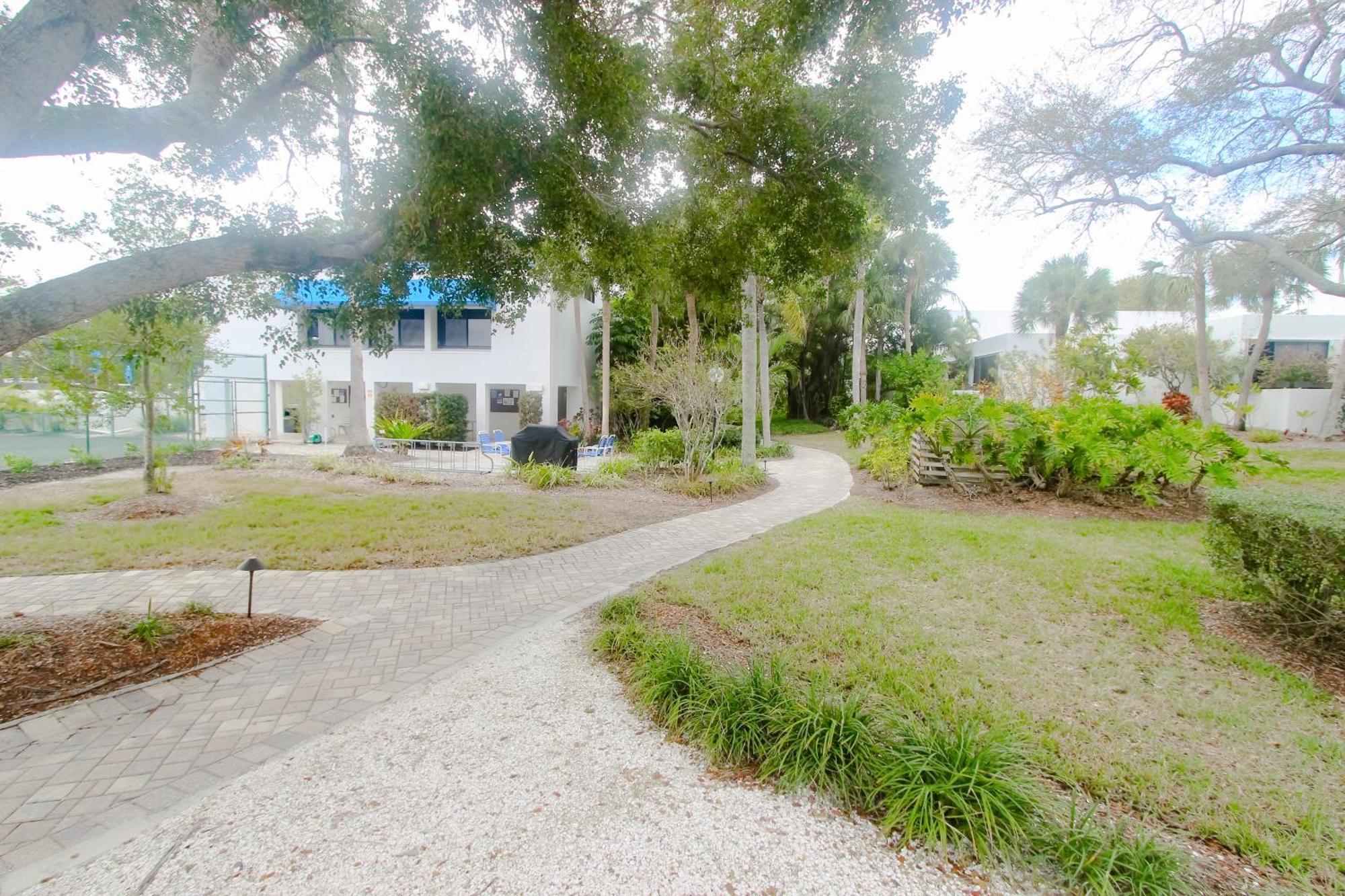 Apartment Island Breeze Sanctuary