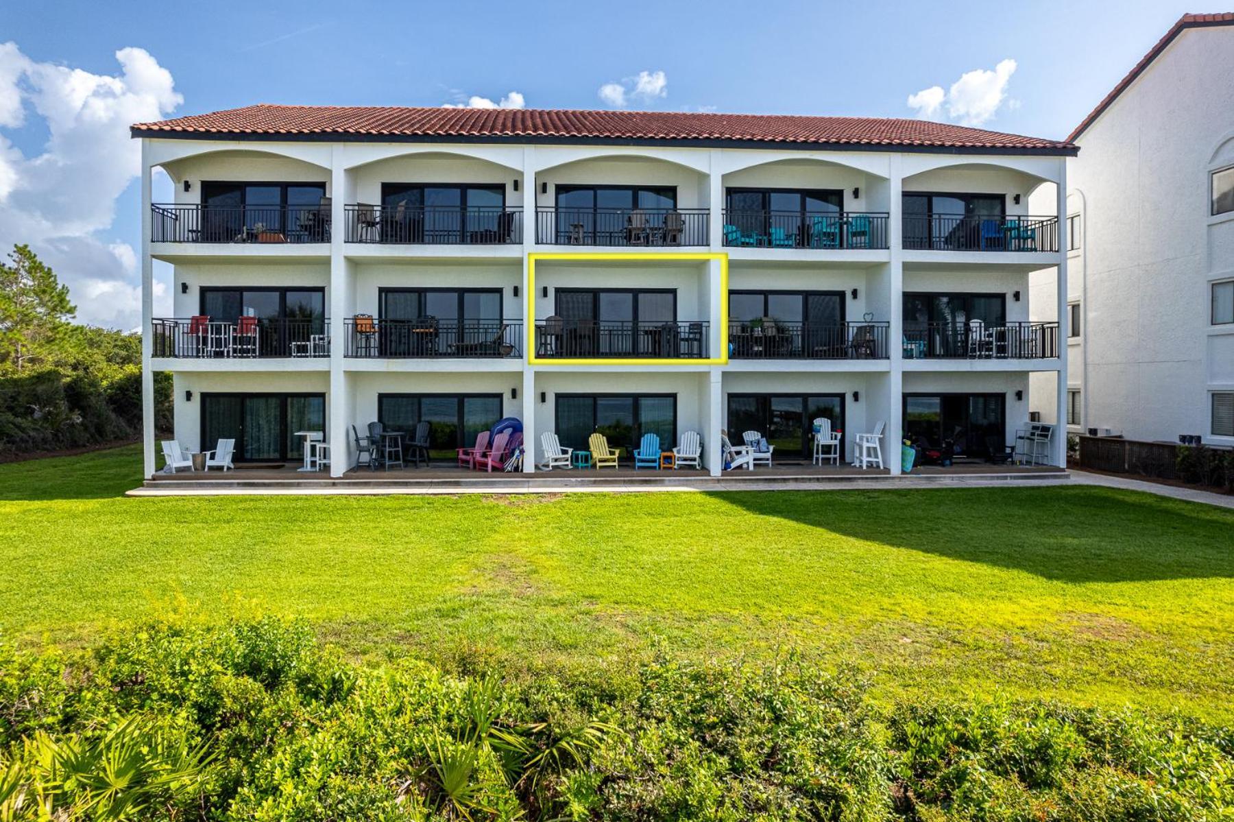 Paradise Palms, Renovated 30a Gulf Front Condo, Sleeps 6, Private Beach Access & 2 Bikes *
