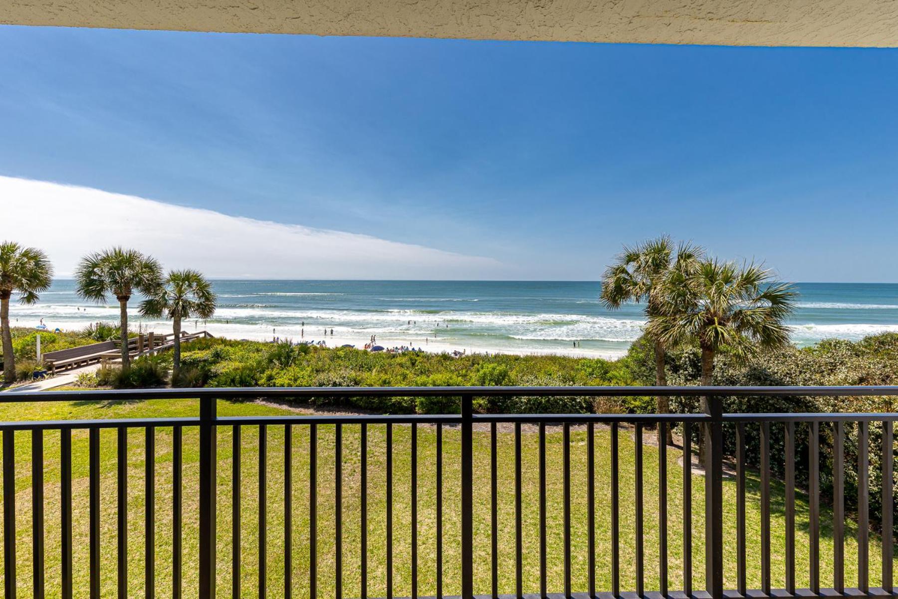 Holiday home Paradise Palms, Renovated 30a Gulf Front Condo, Sleeps 6, Private Beach Access & 2 Bikes *