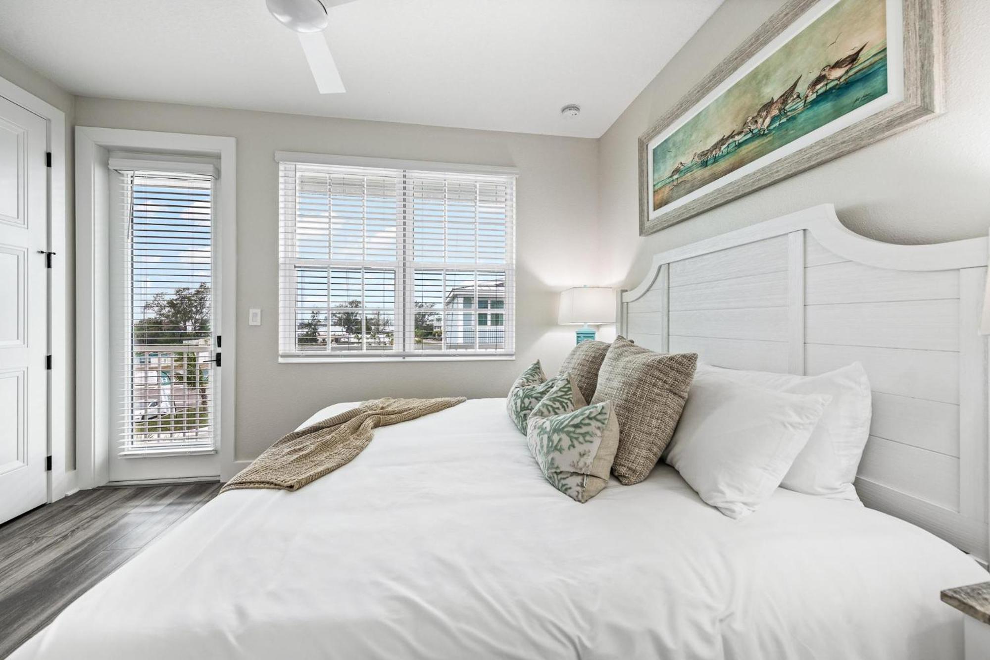 Holiday home Coastal Escape At Hunter's Point *