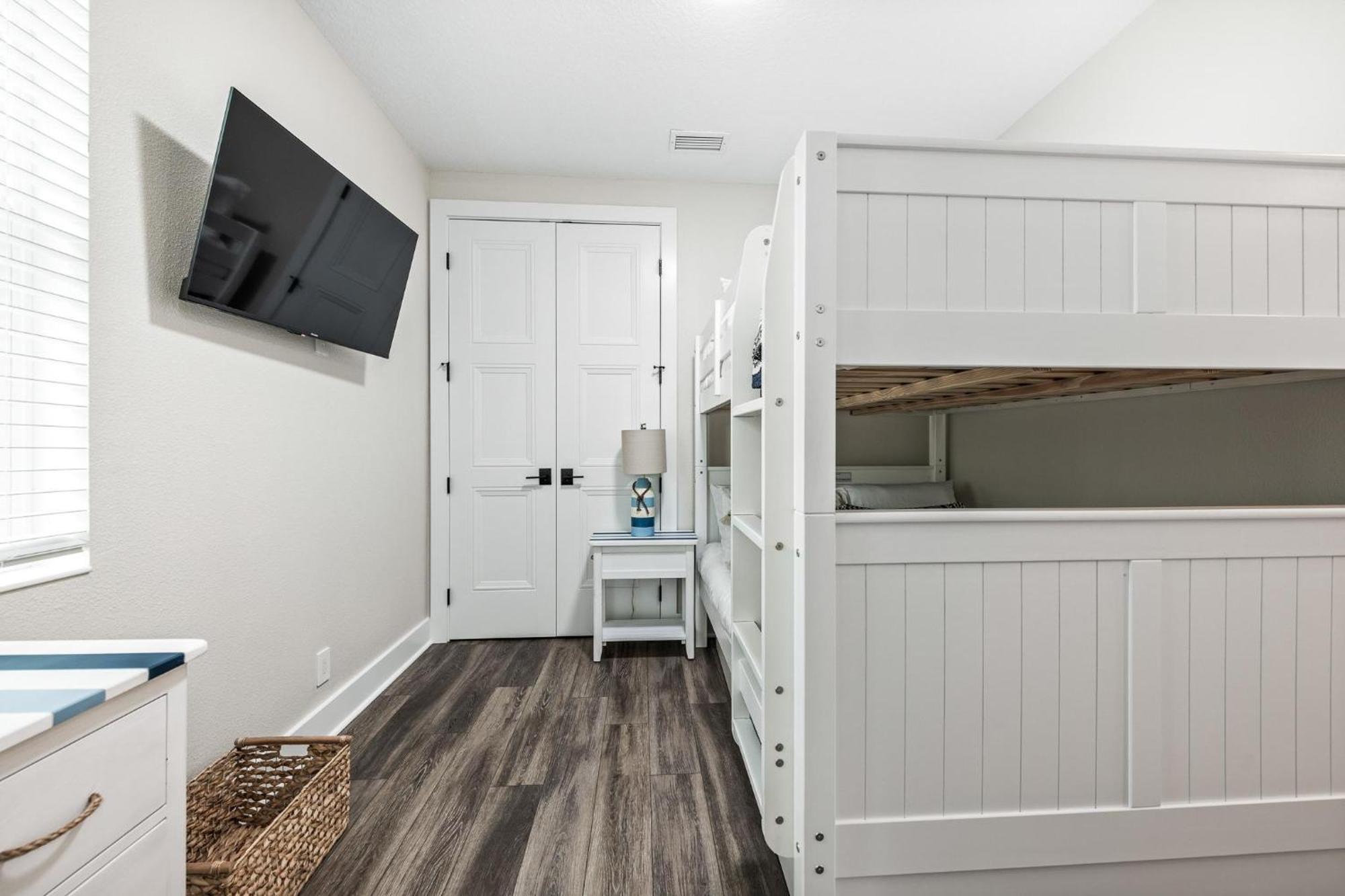 Coastal Escape At Hunter's Point Holiday home *