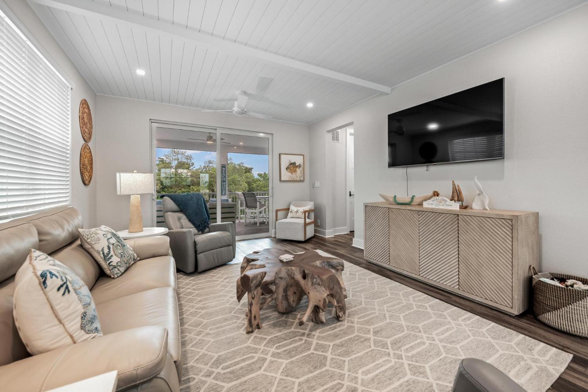 Coastal Escape At Hunter's Point