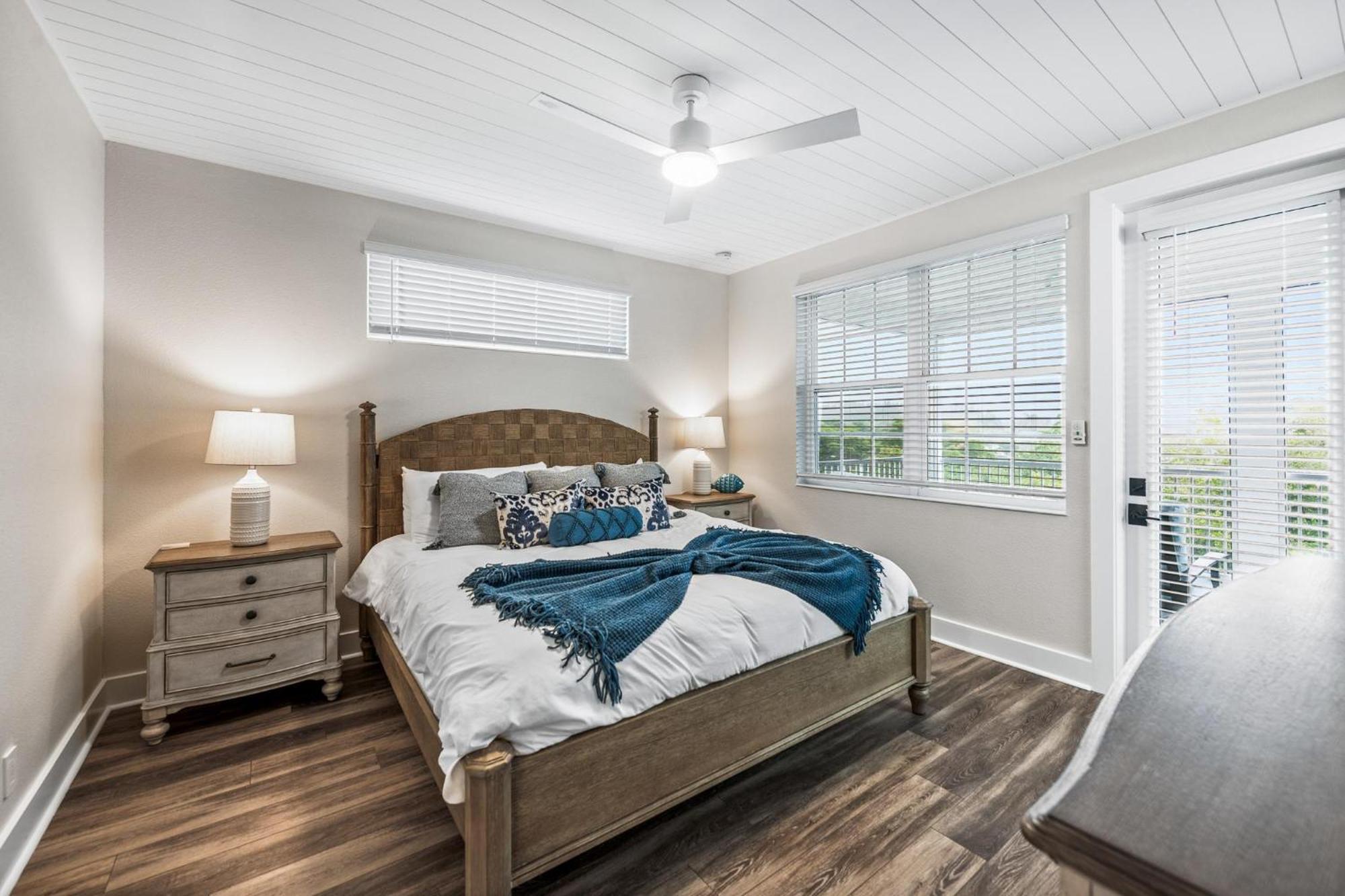 Coastal Escape At Hunter's Point Holiday home *