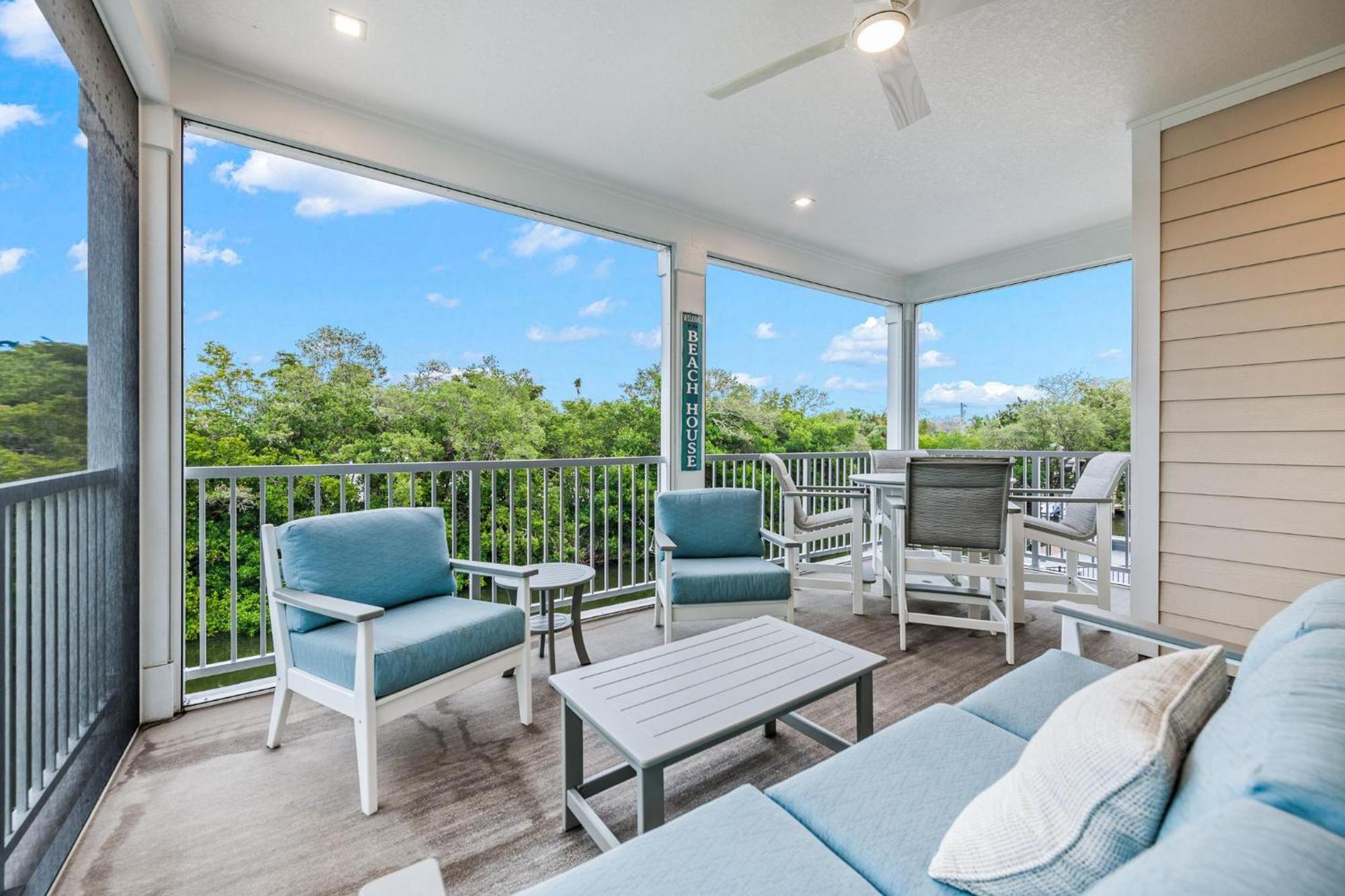 Coastal Escape At Hunter's Point Cortez