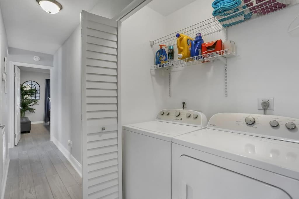 Waveside Oasis 52 *