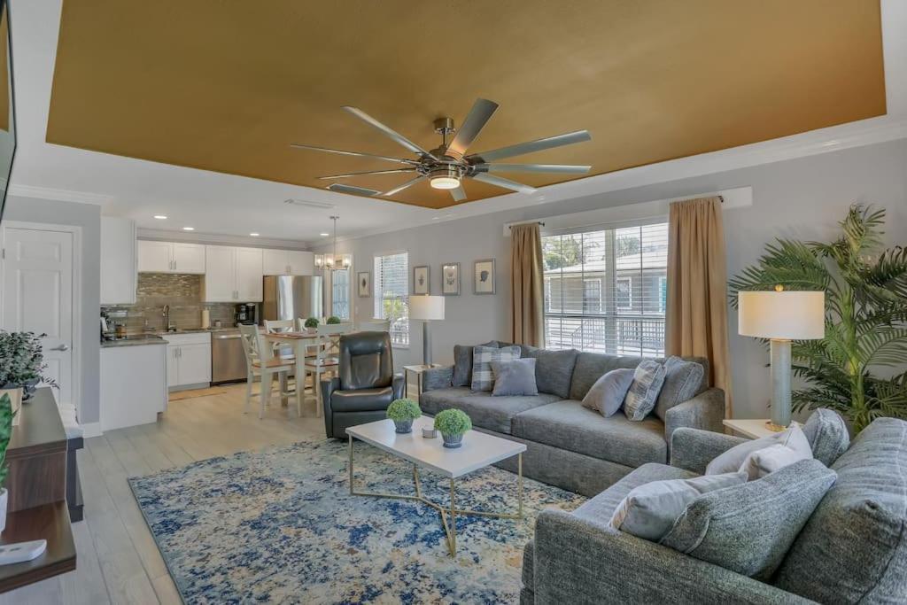Holiday home Waveside Oasis 52