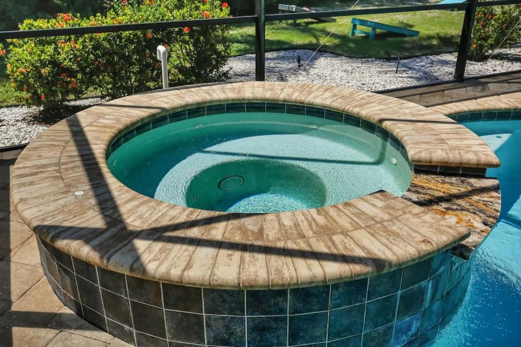 Waveside Oasis 52 Fort Myers