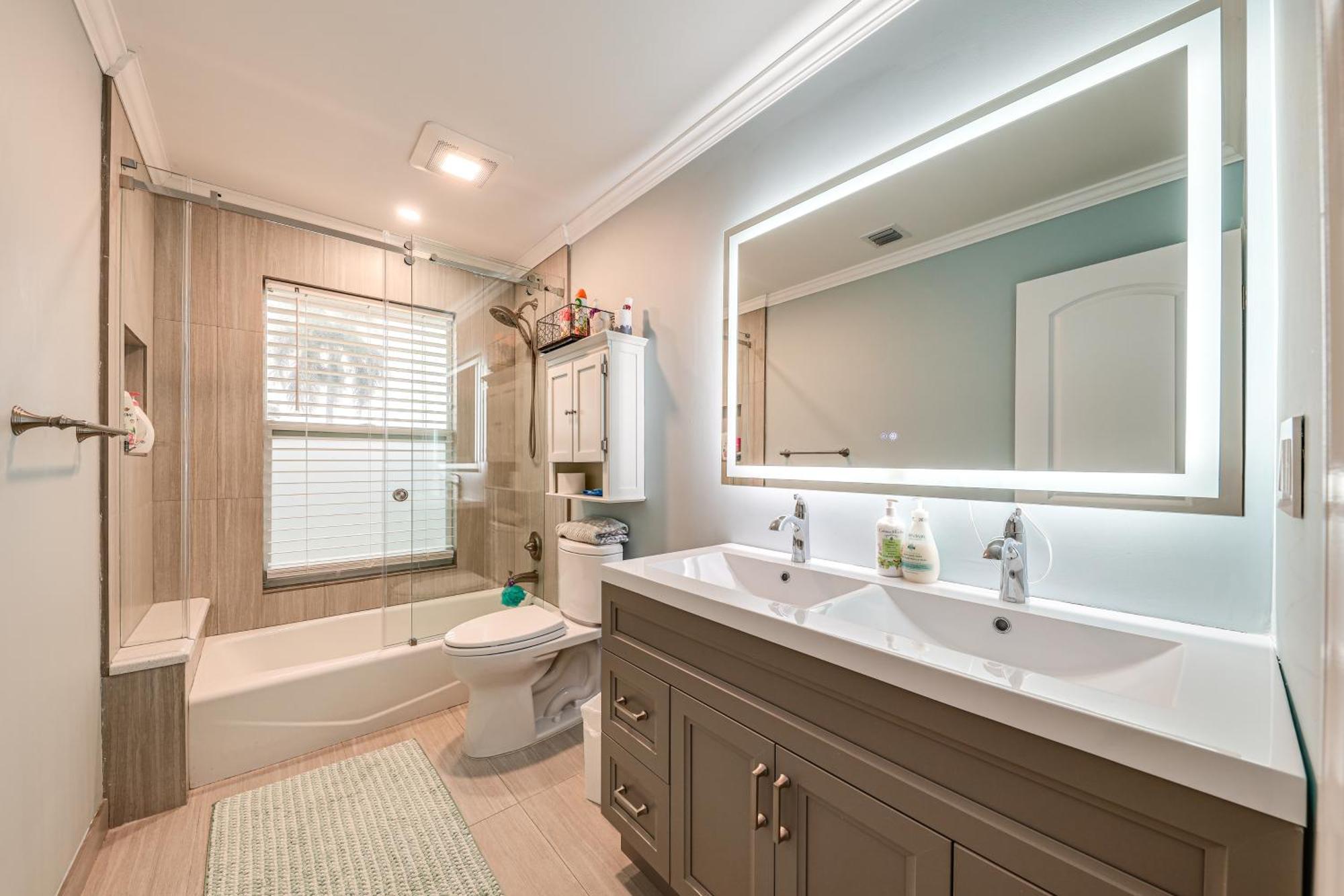 Spacious With Pool And Grill! *