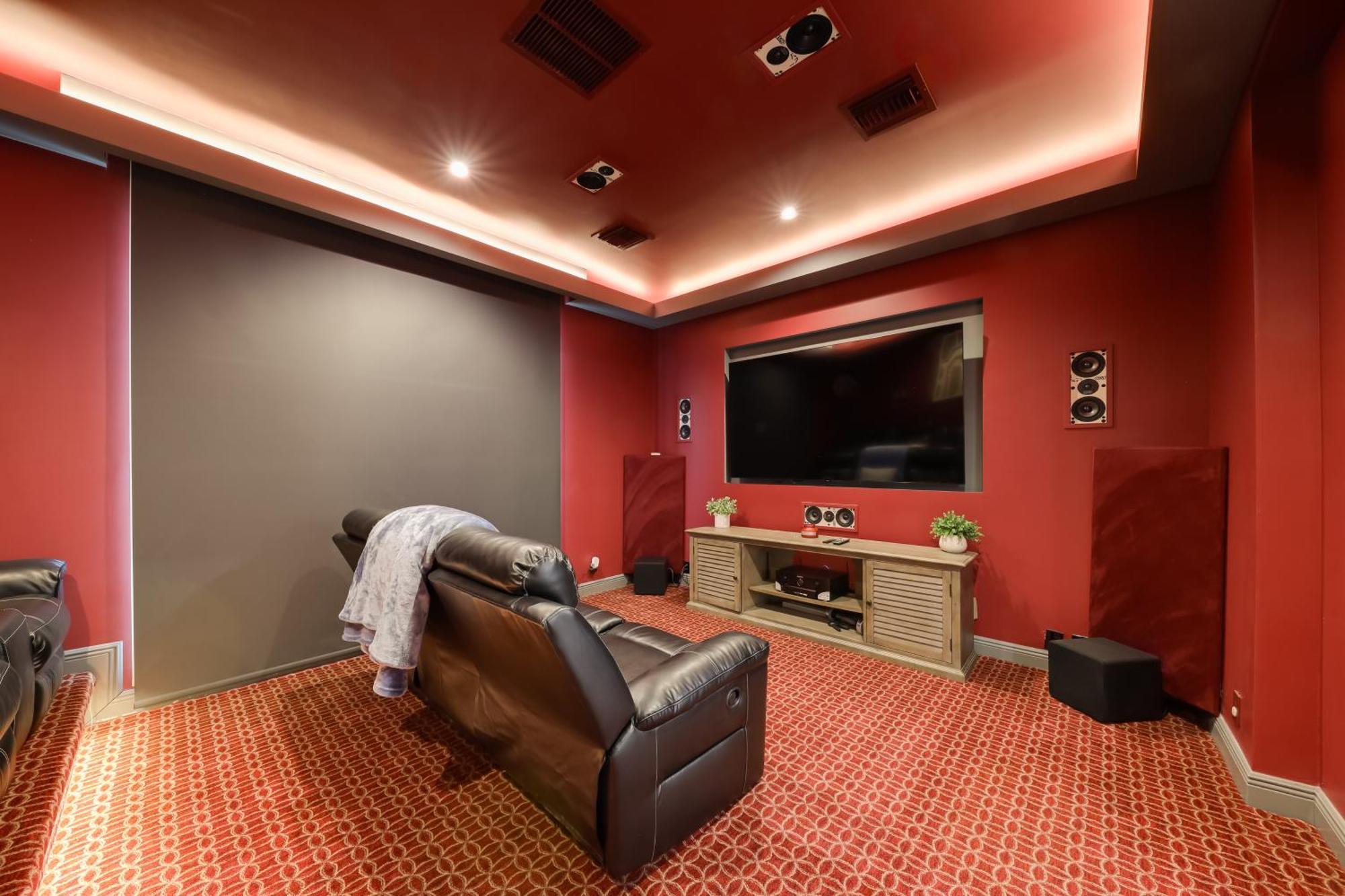Spacious With Pool And Grill! Holiday home Lighthouse Point