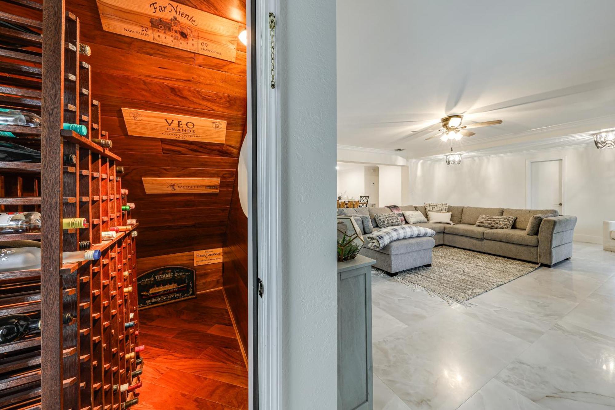 Spacious With Pool And Grill! * Lighthouse Point