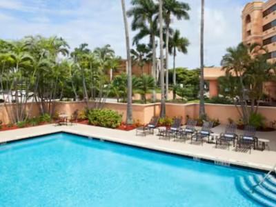 Doubletree By Hilton West Palm Airport Hotel
