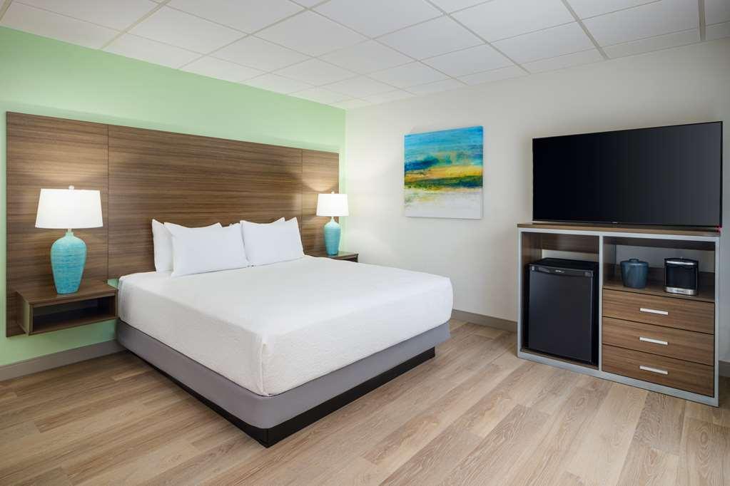 Western & 3* Naples