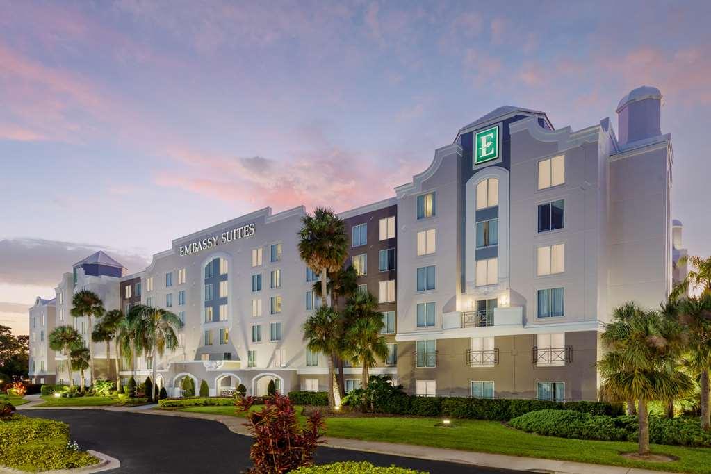 Embassy By Hilton Orlando Buena Vista Resort 3*