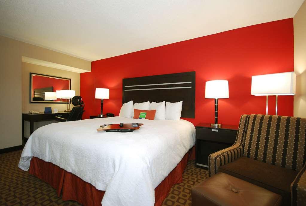 Hampton Myers-airport & I-75 Hotel 3*