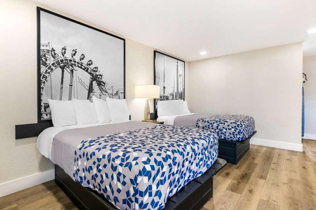 Super 8 By Wyndham Orlando Near Florida Mall Hotel 2*