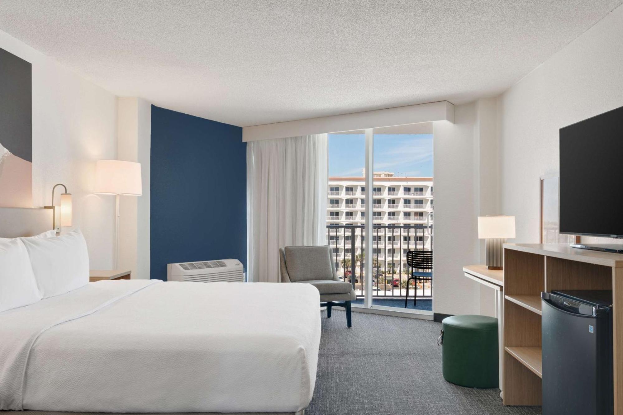 Hotel Spark By Hilton Ormond Oceanfront 3*