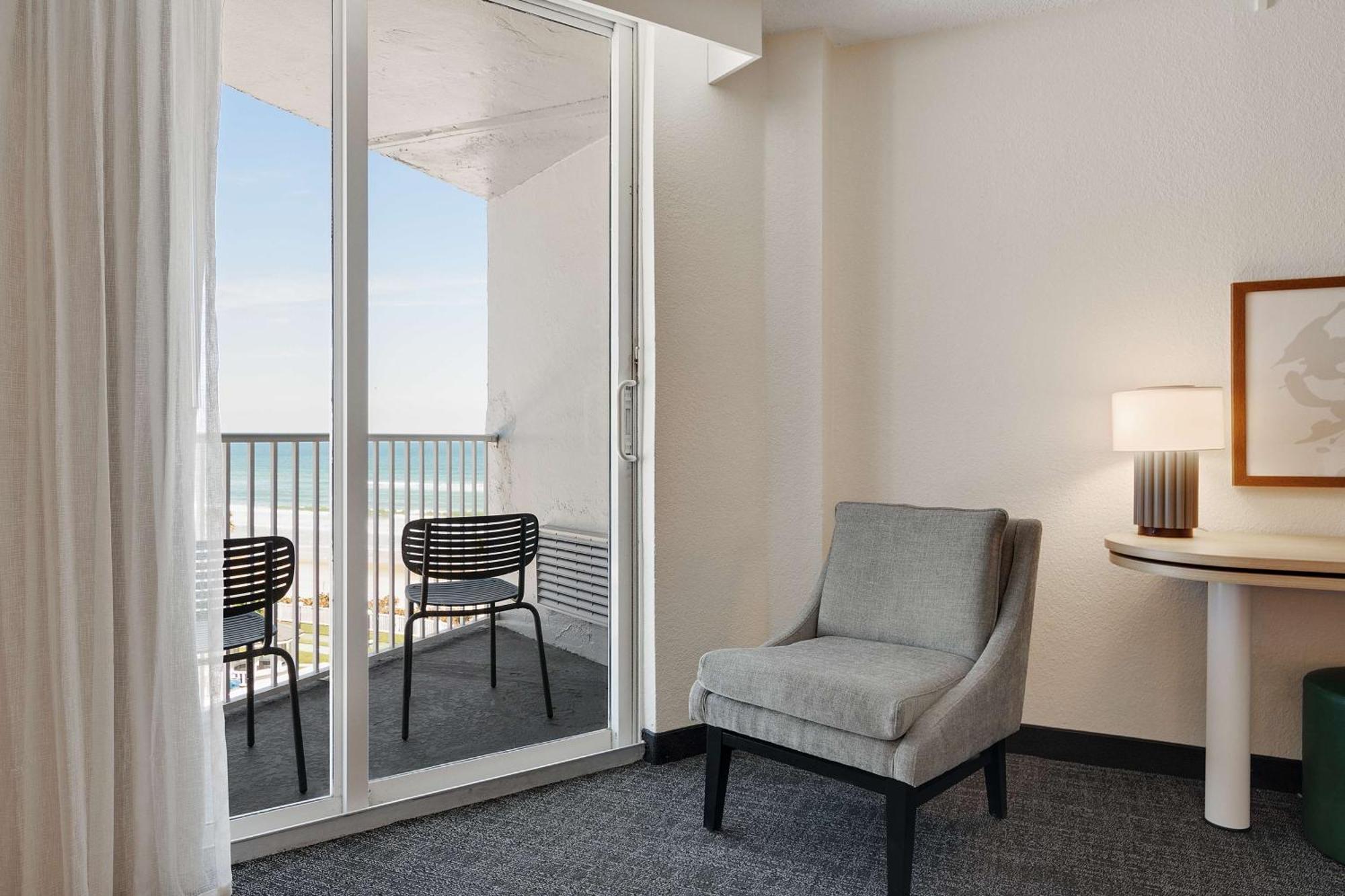 Spark By Hilton Ormond Oceanfront Hotel