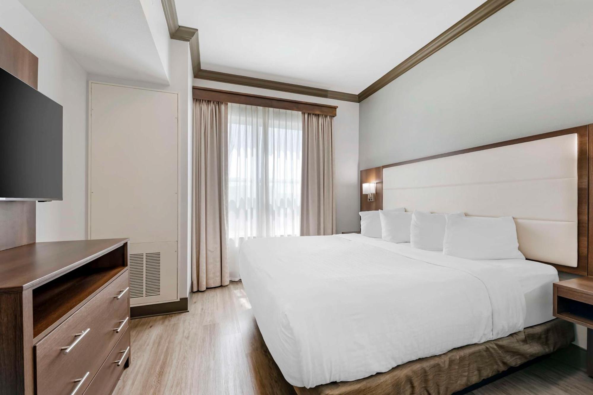 Western First Coast And Hotel
