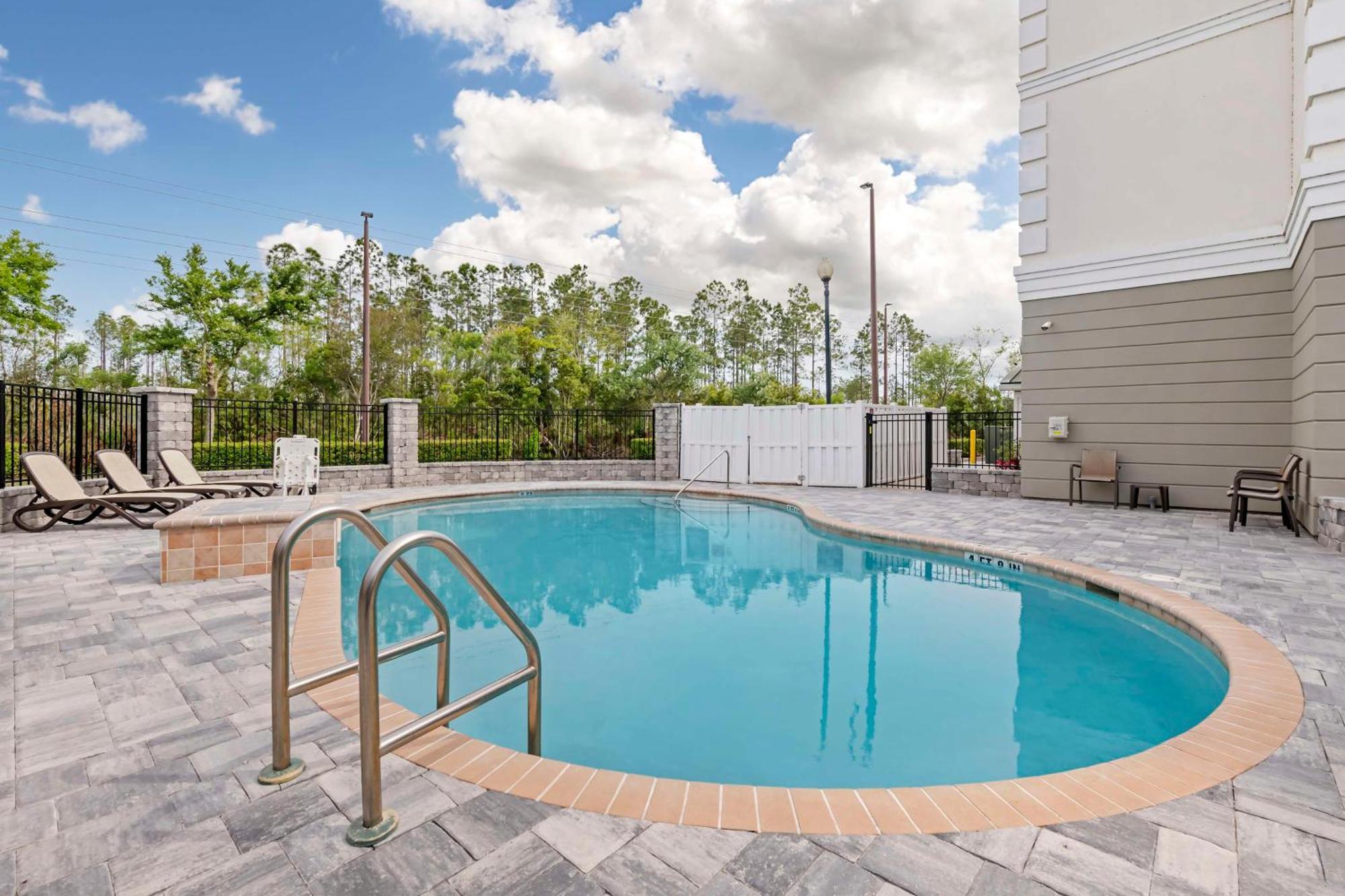 Western First Coast And Hotel Yulee