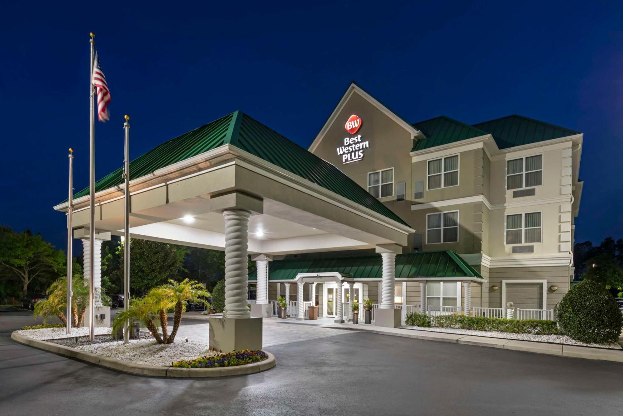 Western First Coast And Hotel