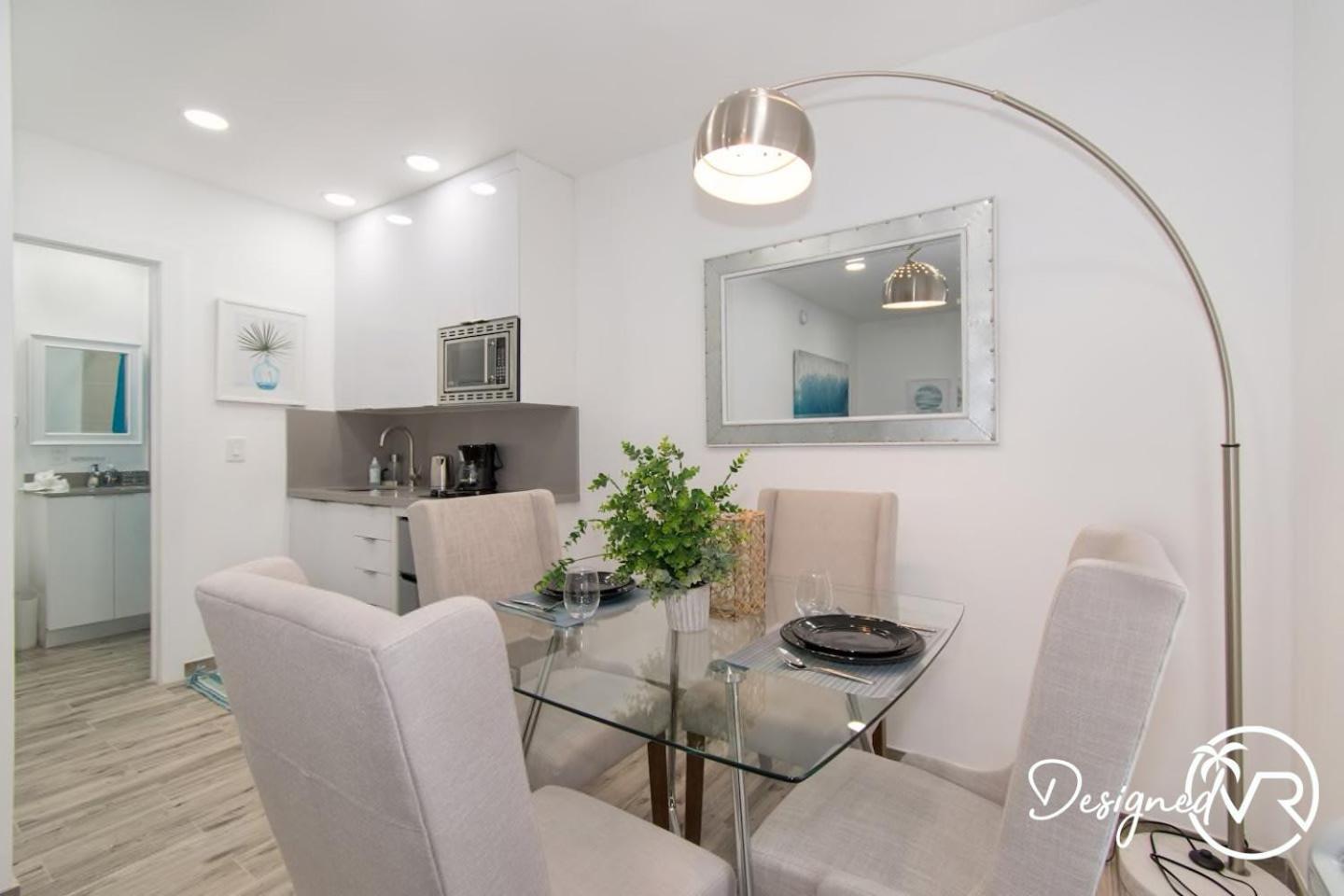 Apartment Chic 1 Bedroom W Parking Space & Walk To The #6 Hollywood