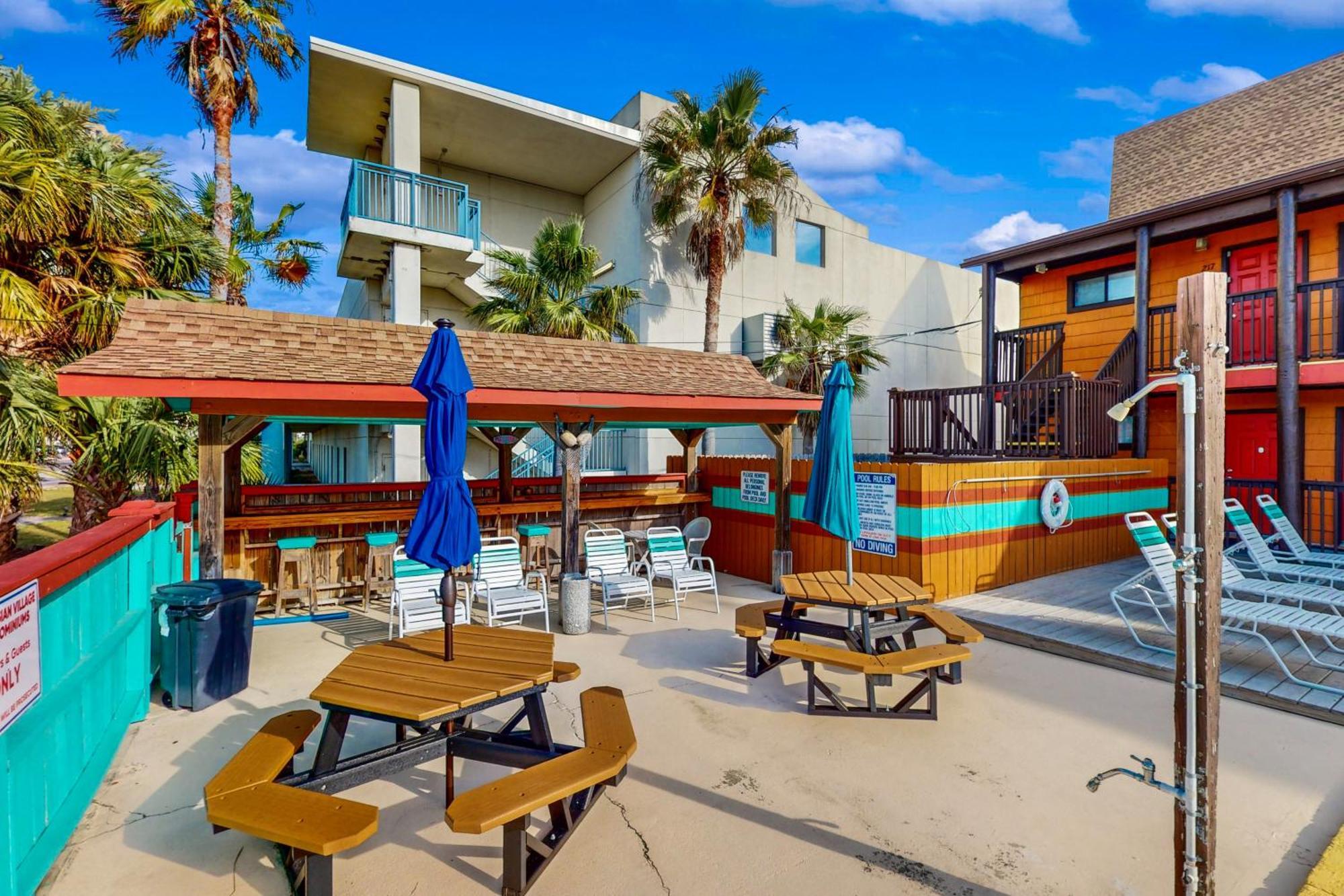 Polynesian Village - Unit 222 Apartment