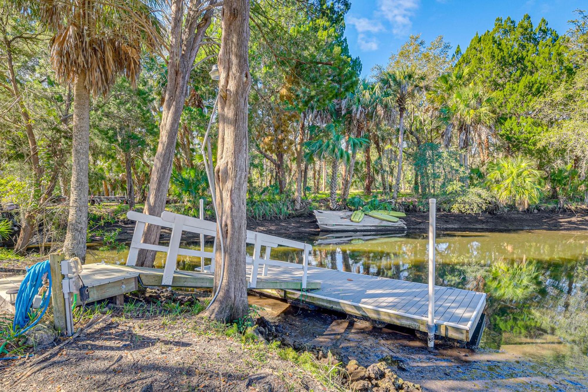 Holiday home Riverfront With Boat Dock And Kayaks! Crystal River