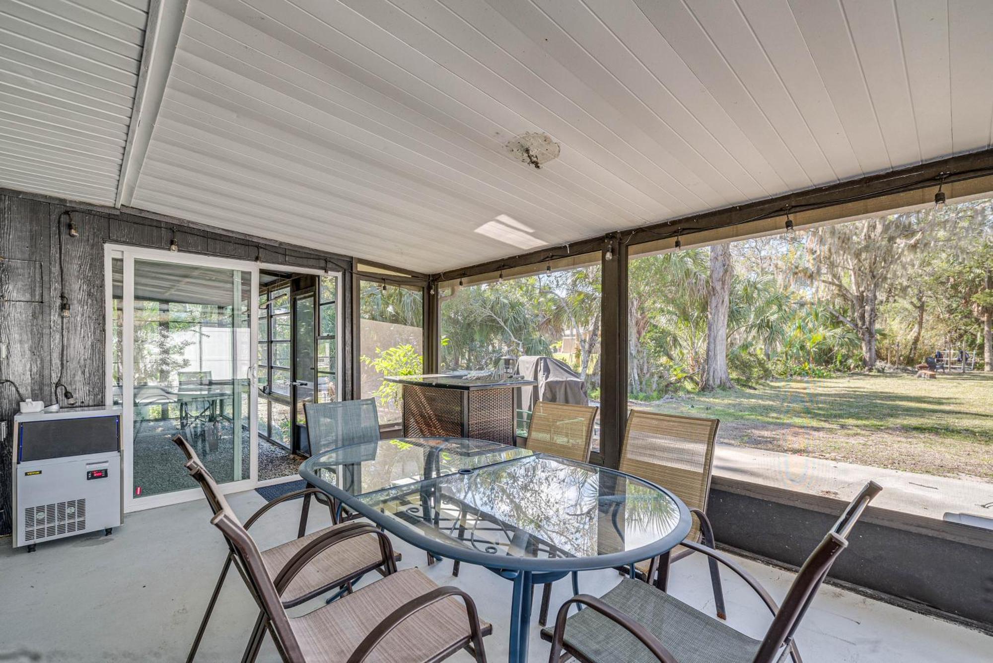 Riverfront With Boat Dock And Kayaks! Holiday home
