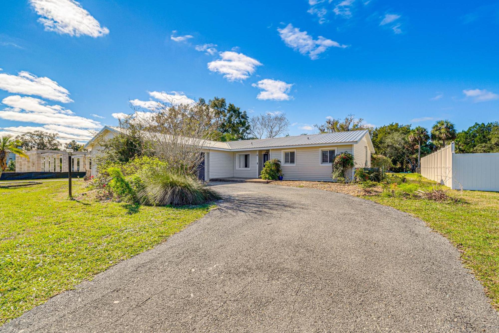 Riverfront With Boat Dock And Kayaks! Holiday home Crystal River