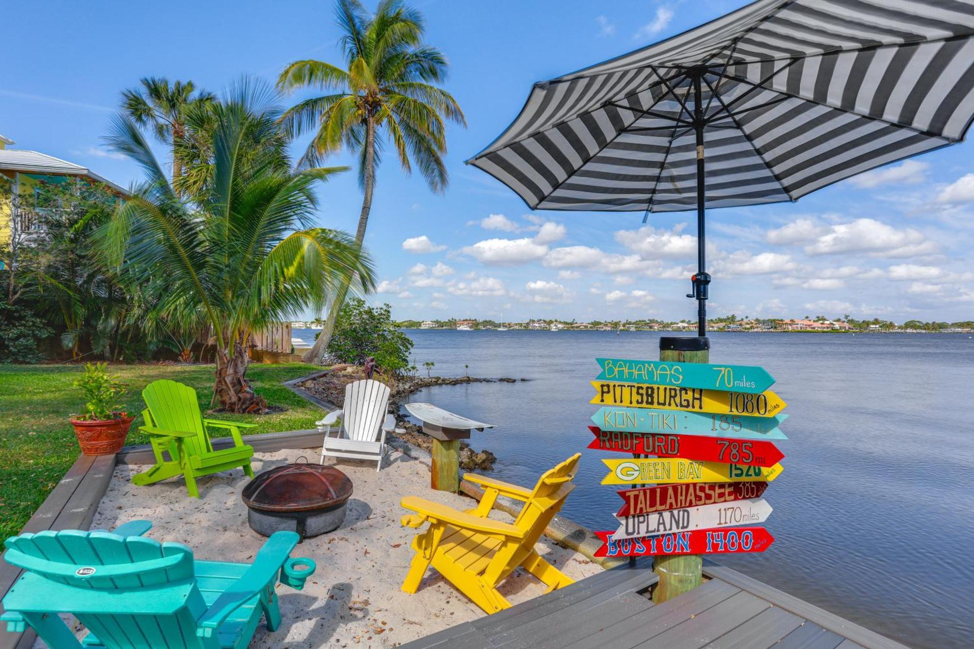 Holiday home Waterfront Oasis With Hot Tub And Dock! Stuart