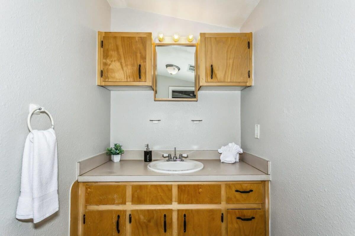 North Highlands Nest- Unit D Pensacola