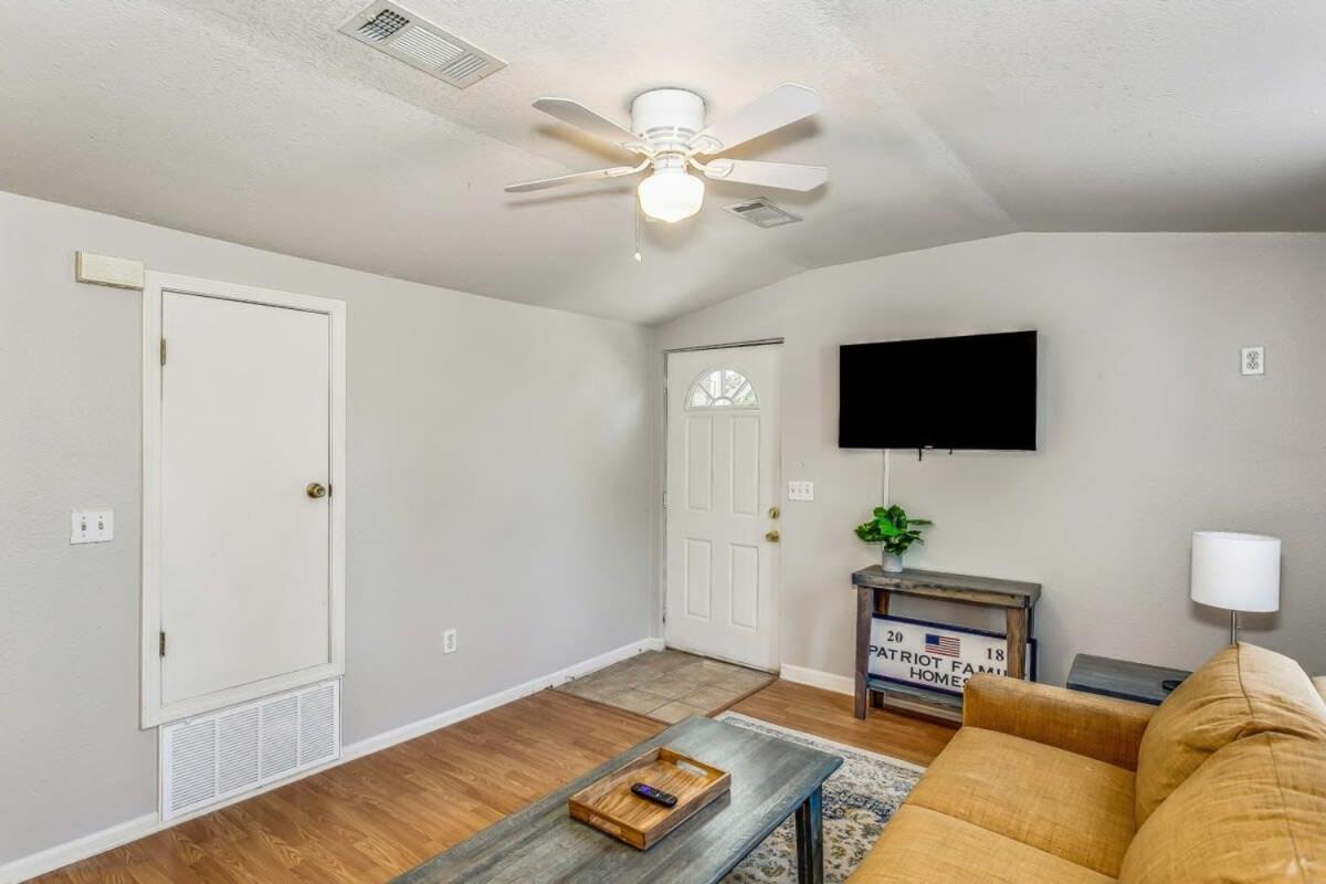 North Highlands Nest- Unit D Apartment *