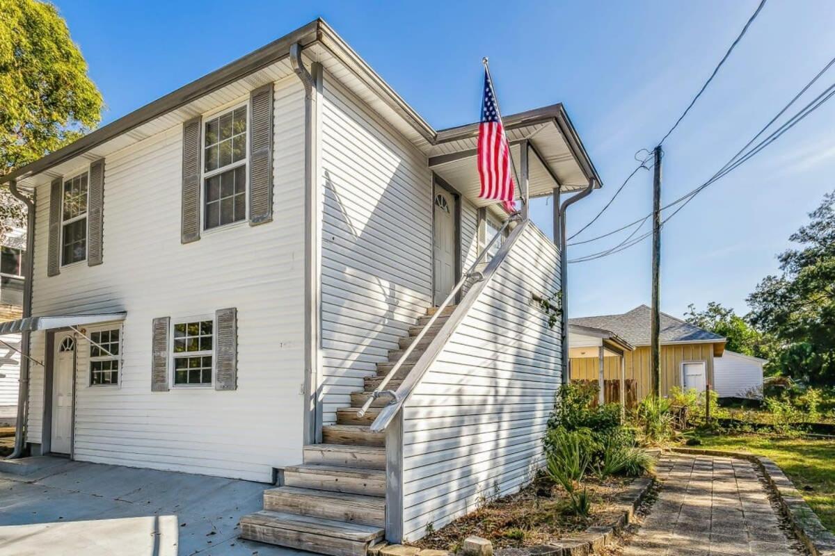 North Highlands Nest- Unit D Pensacola