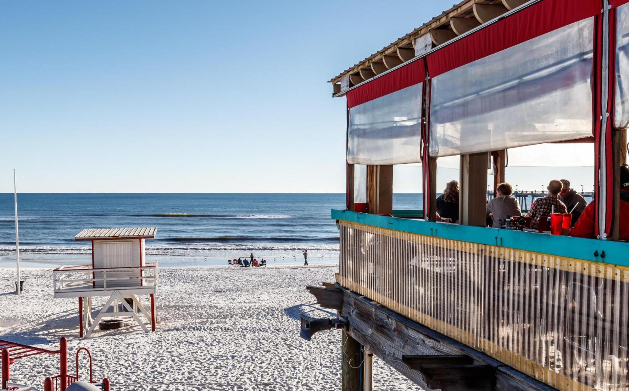 Nautilus 1701 Gulf Front 2 Bedroom Large Penthouse Huge Wrap Around Balcony Fort Walton Beach