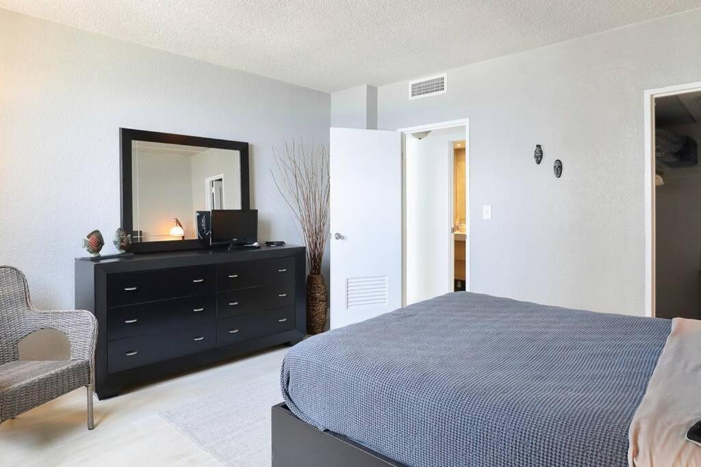 Komffy With Queen Bed W/ Ocean View At Tides Apartment