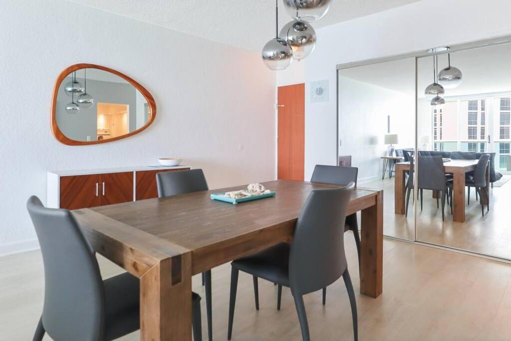 Komffy With Queen Bed W/ Ocean View At Tides Apartment Hollywood