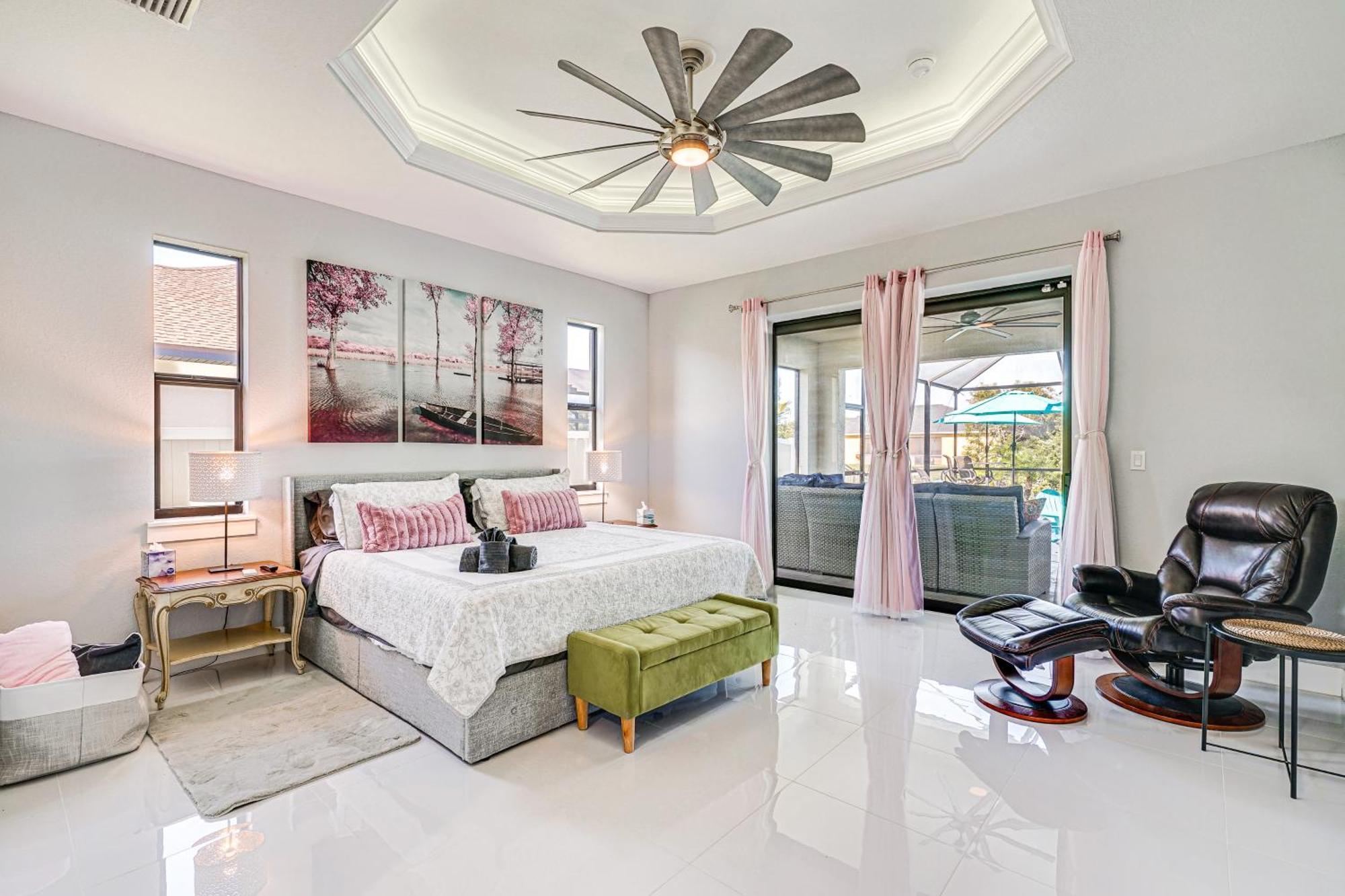 Canal-front Retreat With Pool And Lanai! * Cape Coral