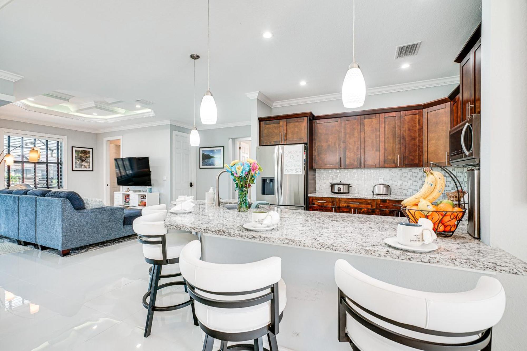Canal-front Retreat With Pool And Lanai! Holiday home