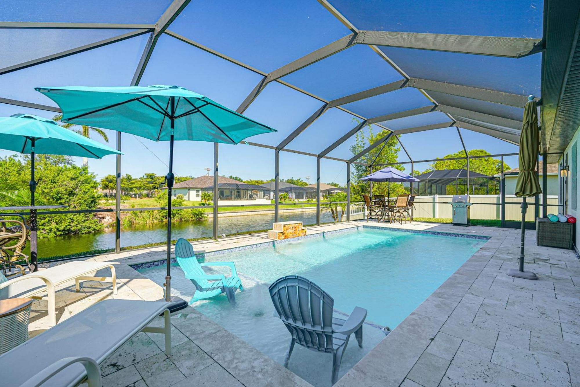 Canal-front Retreat With Pool And Lanai! Holiday home Cape Coral