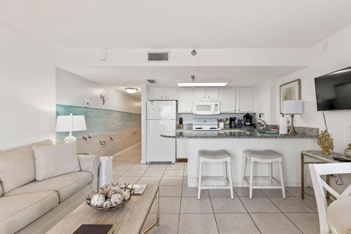 Apartment Coastal Chic At Sunglow By Brightwild