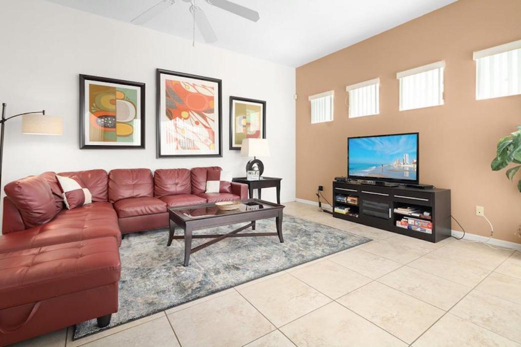 633 Fabulous 6 Bed With Due South Facing Private Pool Themed Kids Davenport