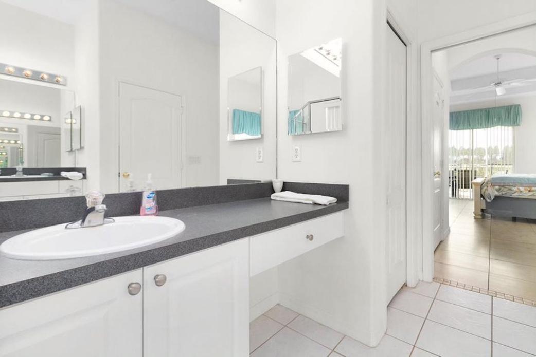 633 Fabulous 6 Bed With Due South Facing Private Pool Themed Kids Villa